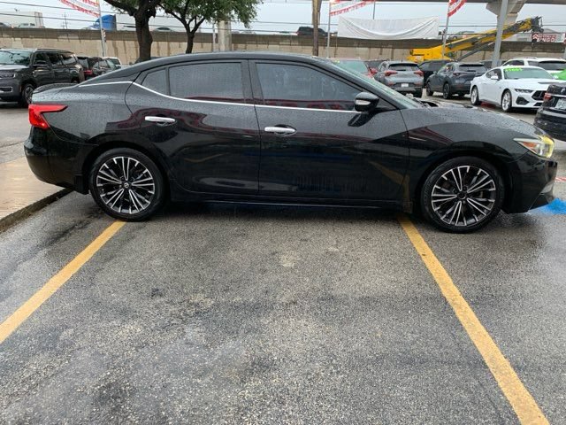 Used 2016 Nissan Maxima Platinum w/ Interior Lighting Package FWD image 5