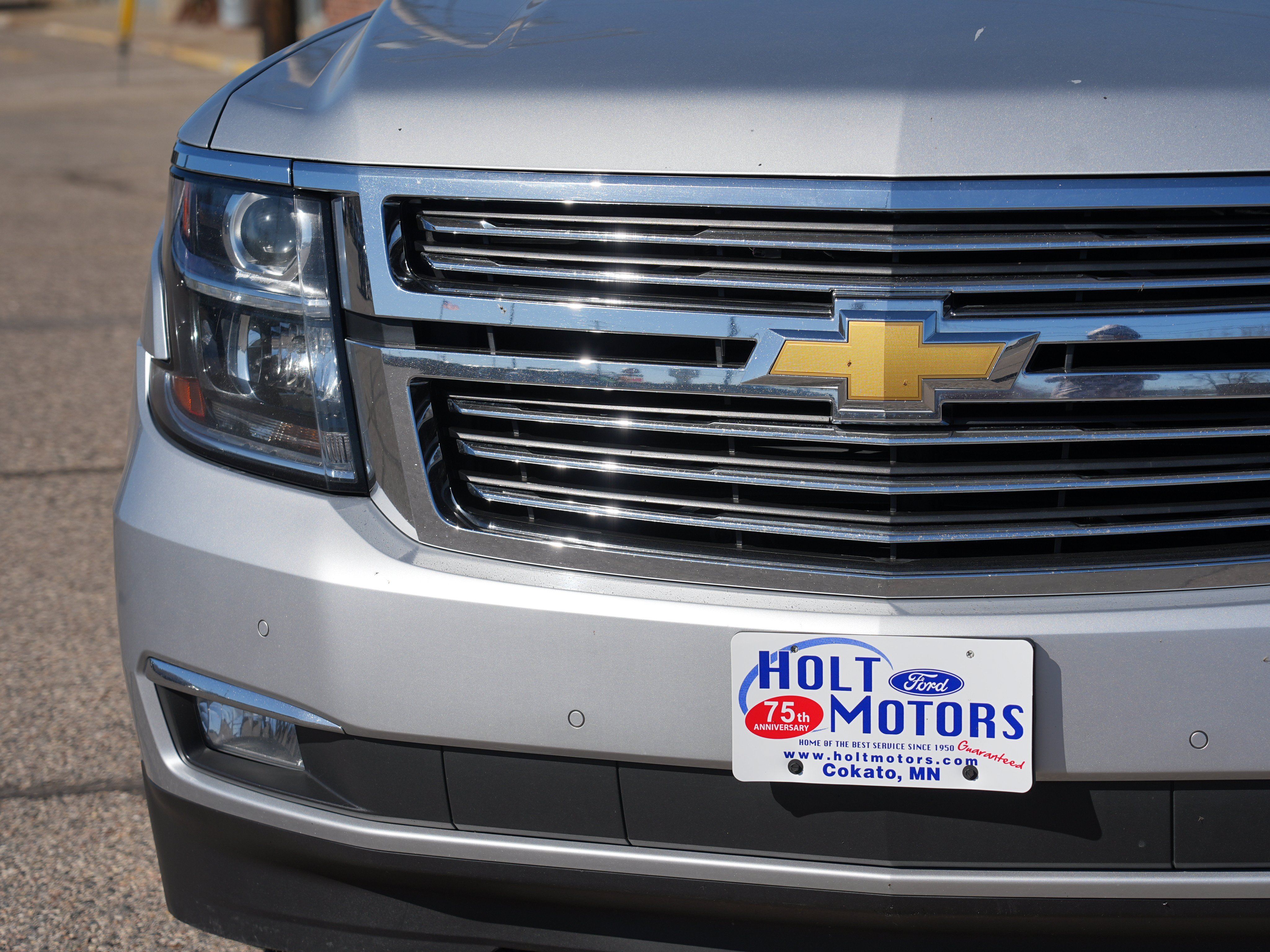 Used 2017 Chevrolet Suburban Premier AWD/4WD image 11
