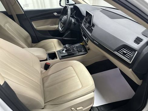 Used 2020 Audi Q5 2.0T Premium Plus w/ Premium Plus Package AWD/4WD image 19