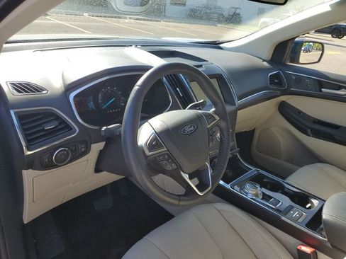 Used 2020 Ford Edge Titanium AWD/4WD image 12