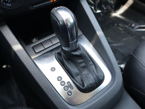 Used 2012 Volkswagen Jetta TDI FWD image 23