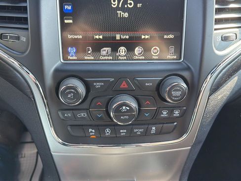 Used 2017 Jeep Grand Cherokee Altitude AWD/4WD image 15