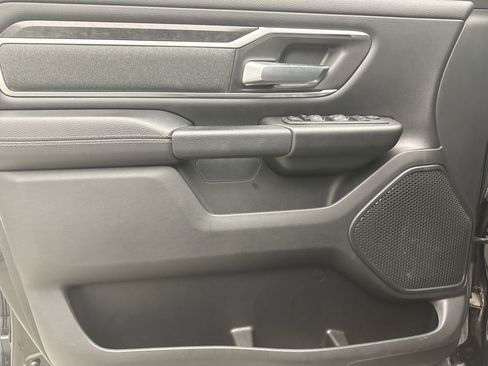 Used 2022 RAM 1500 Big Horn AWD/4WD image 9