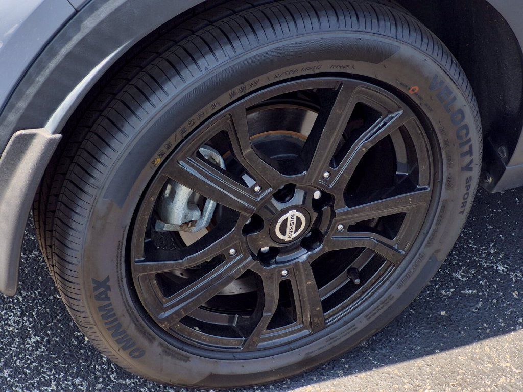 Used 2021 Nissan Kicks SR FWD image 7