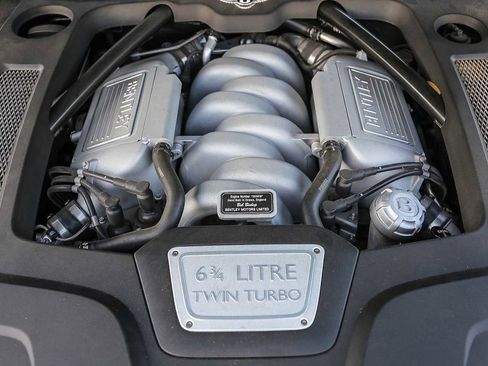 Used 2014 Bentley Mulsanne RWD image 31