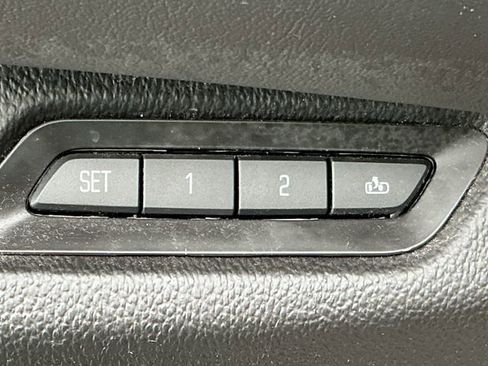 Used 2017 Cadillac Escalade Premium Luxury image 59