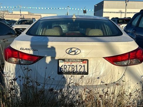Used 2011 Hyundai Elantra GLS w/ Preferred Equipment Pkg 3 image 4