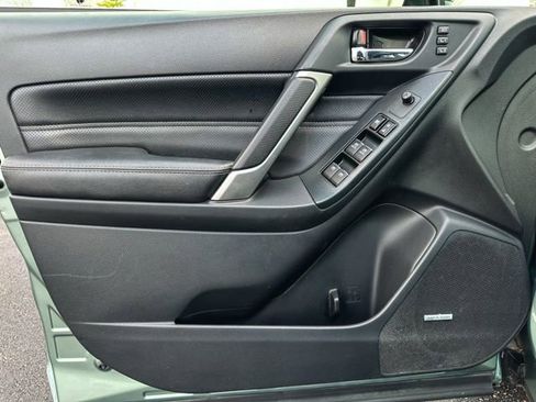 Used 2018 Subaru Forester 2.5i Touring w/ Popular Package #3B image 14