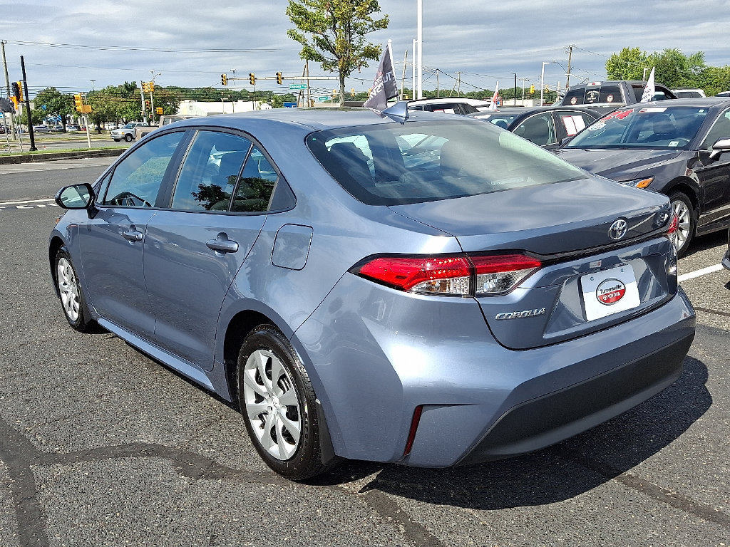 Used 2026 Toyota Corolla LE FWD image 4