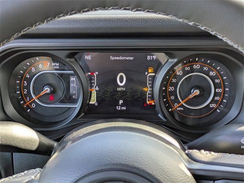 New 2025 Jeep Gladiator Sport image 30