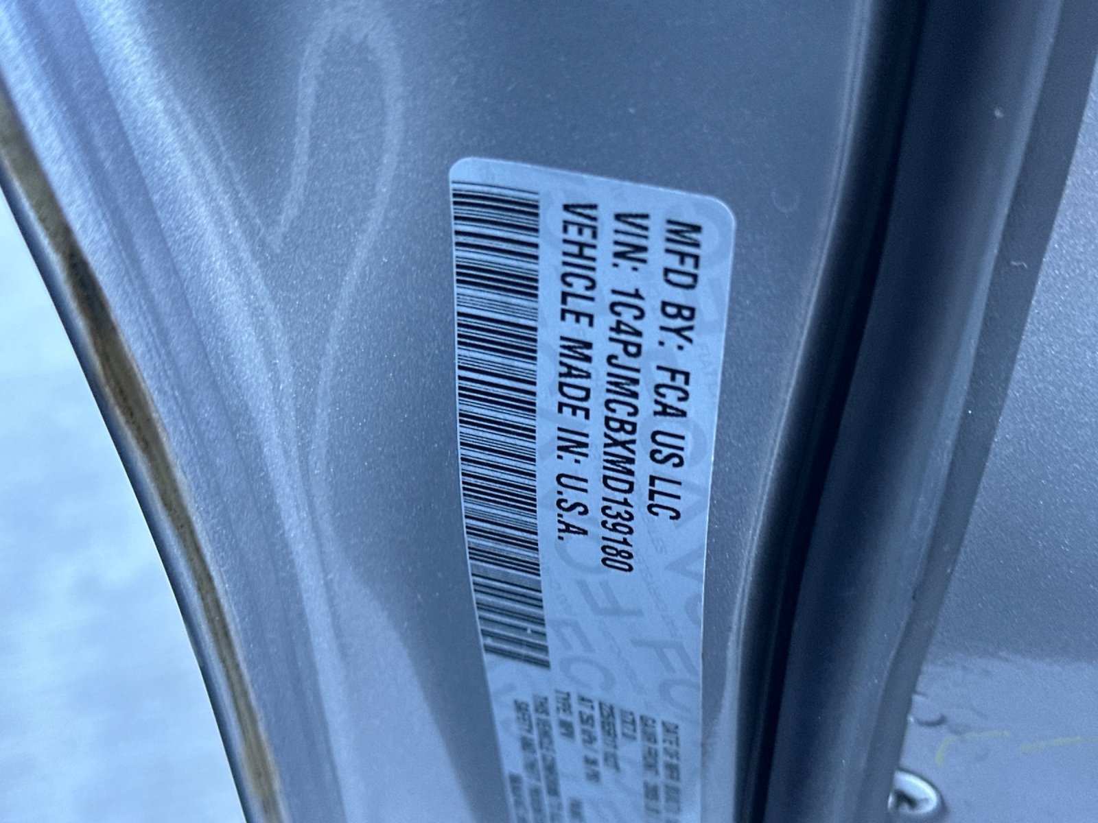Used 2021 Jeep Cherokee Latitude AWD/4WD image 27