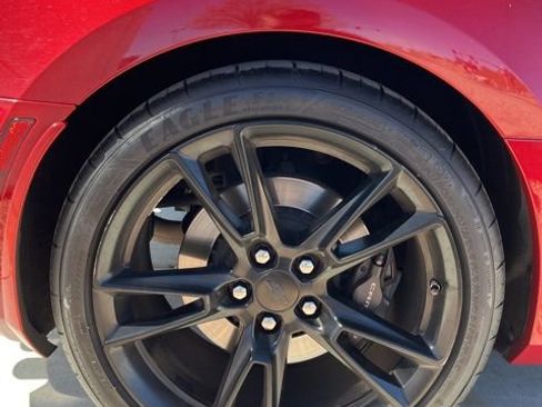 Used 2019 Chevrolet Camaro SS image 31