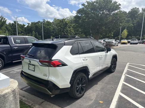 Used 2022 Toyota RAV4 XSE AWD/4WD image 42