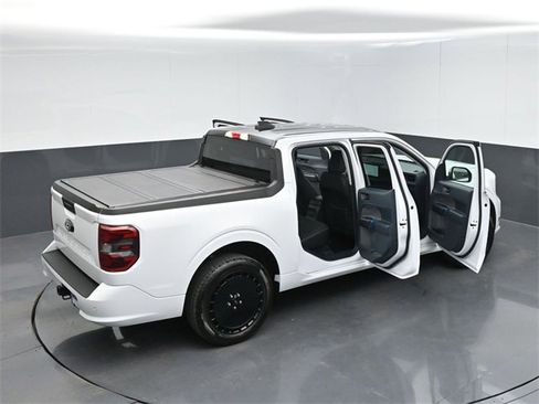 Used 2025 Ford Maverick Lobo image 62