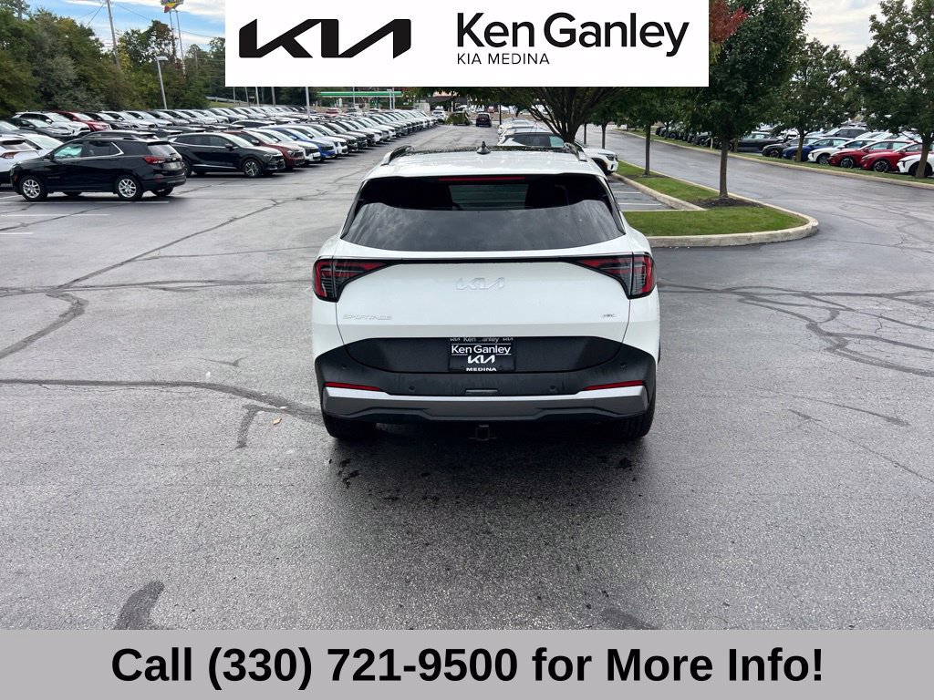 Certified 2026 Kia Sportage EX w/ EX Panoramic Sunroof Package AWD/4WD image 13