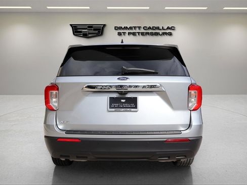 Used 2021 Ford Explorer XLT image 4