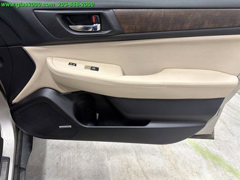 Used 2015 Subaru Outback 2.5i Limited AWD/4WD image 29