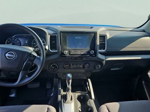 Certified 2024 Nissan Frontier SV AWD/4WD image 15