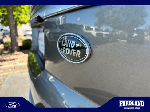 Used 2018 Land Rover Range Rover Sport HSE AWD/4WD image 24