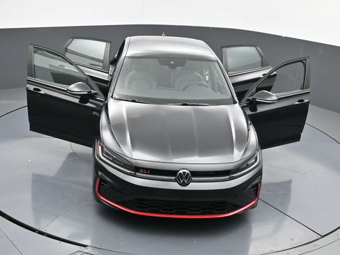 Used 2025 Volkswagen Jetta GLI Autobahn image 42
