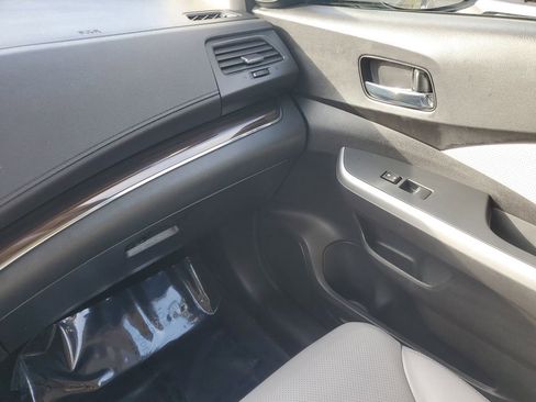 Used 2016 Honda CR-V Touring image 18