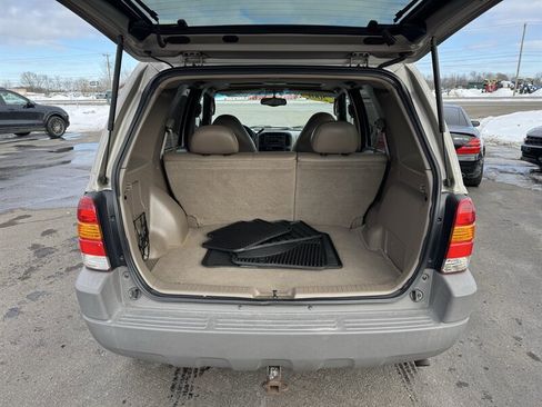 Used 2001 Ford Escape XLT image 21