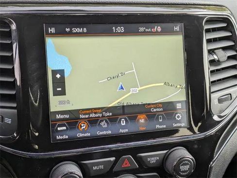 Certified 2022 Jeep Grand Cherokee Limited image 25