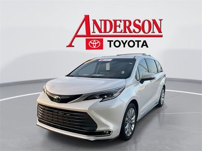 Certified 2023 Toyota Sienna Platinum