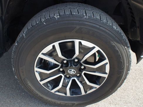 Used 2023 Toyota Tacoma TRD Sport image 25