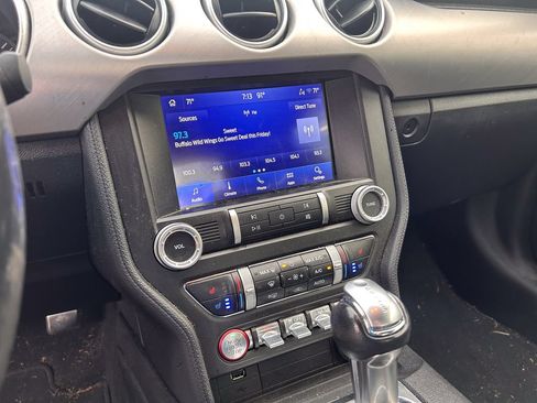 Used 2020 Ford Mustang GT Premium w/ Black Accent Package RWD image 17