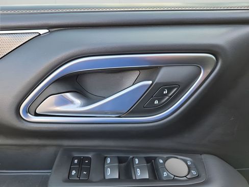 Used 2024 GMC Yukon XL AT4 w/ AT4 Premium Plus Package image 27