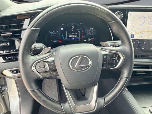 Used 2025 Lexus RX 350 Premium w/ Accessory Package (Z1) FWD image 21