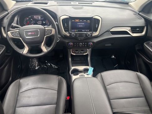 Used 2024 GMC Terrain Denali w/ Denali Premium Package AWD/4WD image 29