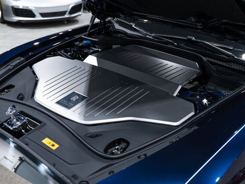 Used 2024 Rolls-Royce Spectre w/ Spectre Launch Package image 44