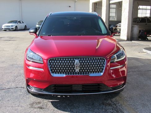 Used 2022 Lincoln Corsair Reserve w/ Equipment Group 201A image 9