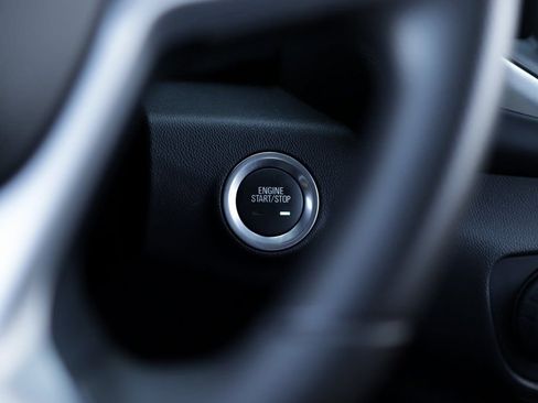 Used 2024 GMC Terrain SLE image 17