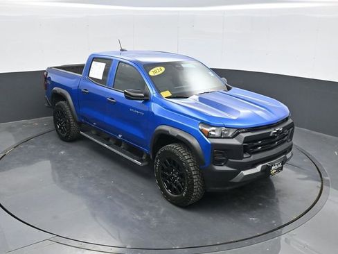 Used 2024 Chevrolet Colorado Trail Boss AWD/4WD image 1