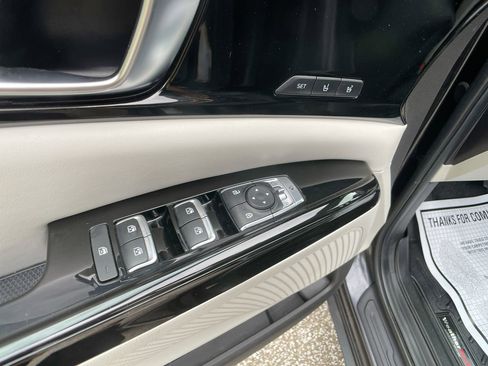 Used 2022 Kia Carnival SX image 14