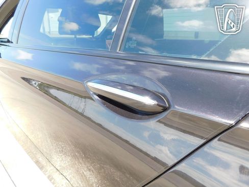 Used 2013 BMW ALPINA B7 xDrive LWB image 28