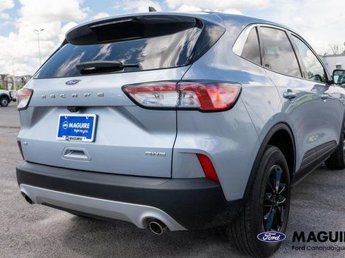Used 2022 Ford Escape SE w/ Cold Weather Package AWD/4WD image 6