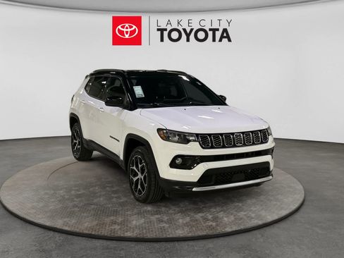 Used 2024 Jeep Compass Limited AWD/4WD image 13