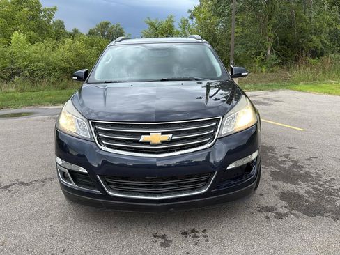 Used 2016 Chevrolet Traverse LT w/ Style and Technology Package FWD image 8