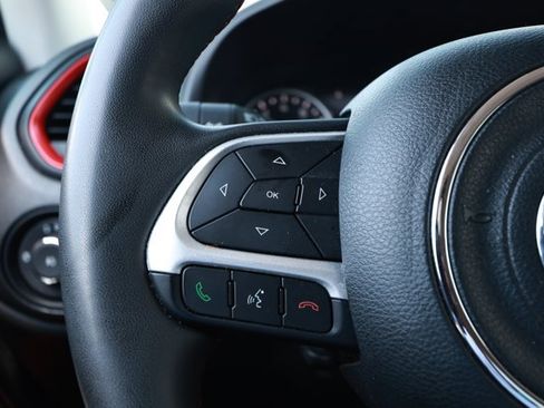 Certified 2023 Jeep Renegade Trailhawk AWD/4WD image 13
