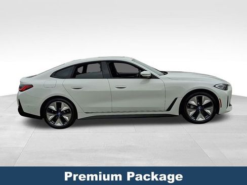 Used 2023 BMW i4 eDrive35 w/ Premium Package image 9