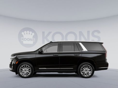 Used 2017 Cadillac Escalade Premium Luxury image 2