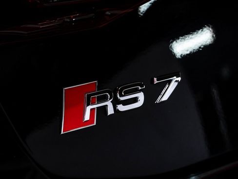 Used 2023 Audi RS 7 Sportback w/ RS 7 Executive Package image 30