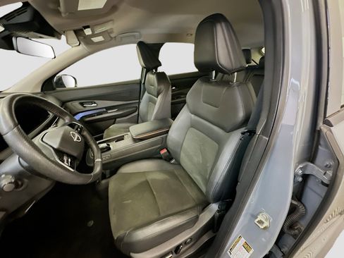 Used 2024 Nissan Ariya AWD image 13