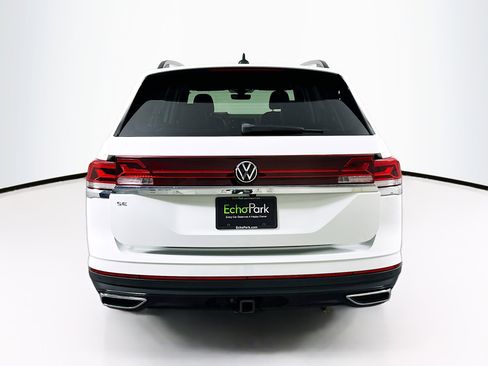 Used 2024 Volkswagen Atlas SE image 7