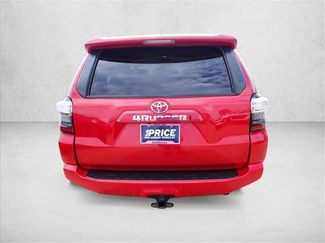 Used 2022 Toyota 4Runner SR5 AWD/4WD video 3