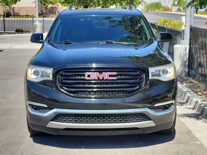Used 2018 GMC Acadia SLT w/ LPO, Black Accent Package
